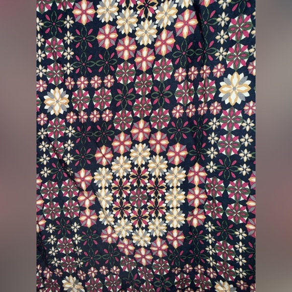 Anthropologie 11-1 Tyhlo Black and Red Geometric Floral Blouse - Picture 2 of 10